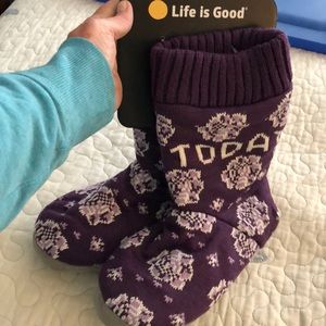 Life Is Good Ladies bootie slippers